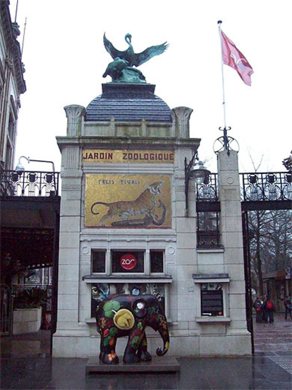 Pavillon d'entrée du zoo