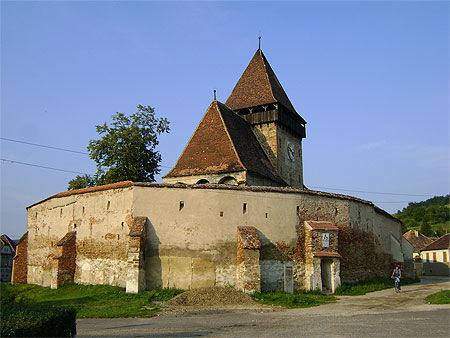 L'église fortifiée d'Axente Sever