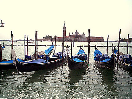 Les gondoles à Venise 
