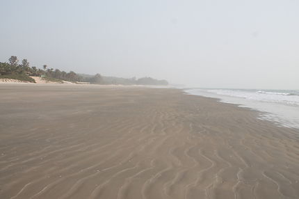 Immense plage en Casamance au Sénégal