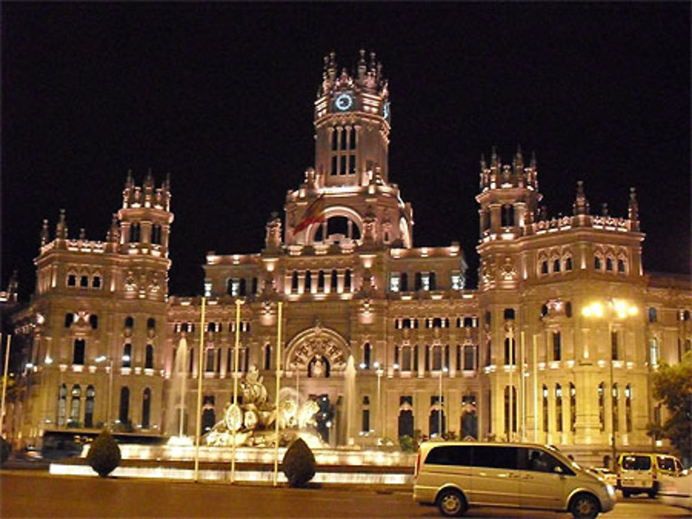 Hôtel-de-Ville de nuit