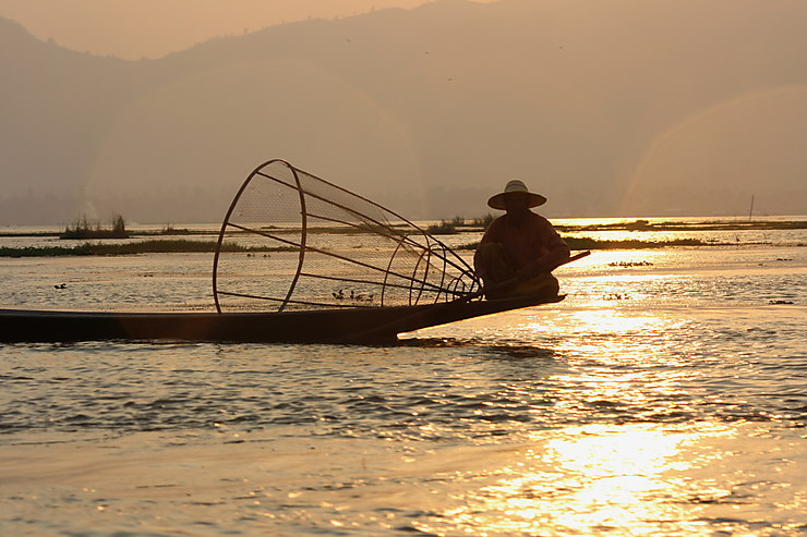 Pécheur sur le Lac Inlé, Birmanie