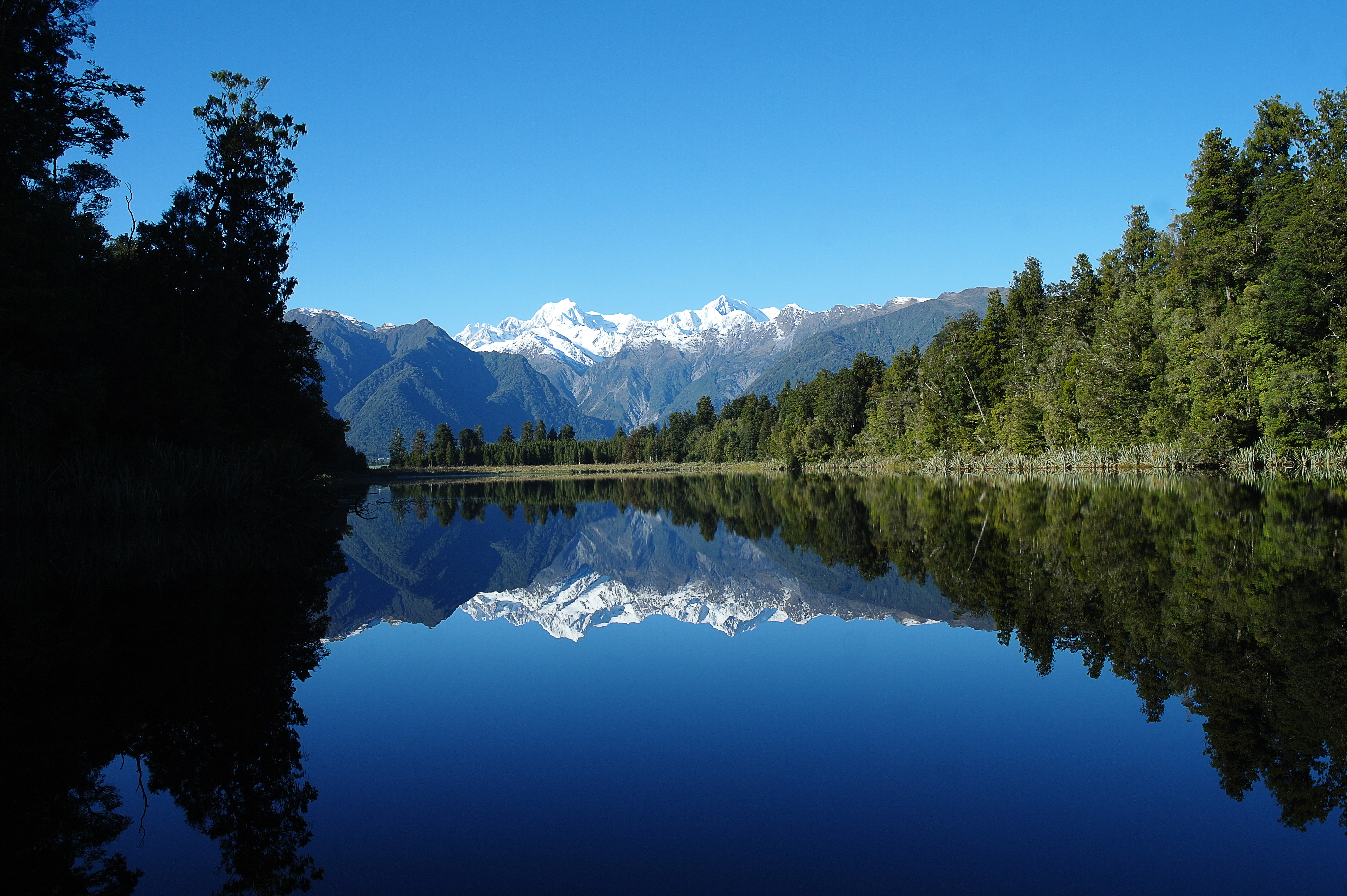 Le lac Matheson, un vrai miroir naturel Le lac Matheson, un vrai miroir naturel