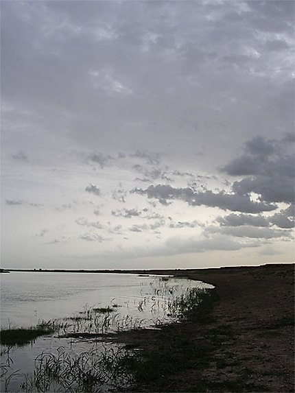 Aube sur le fleuve Niger