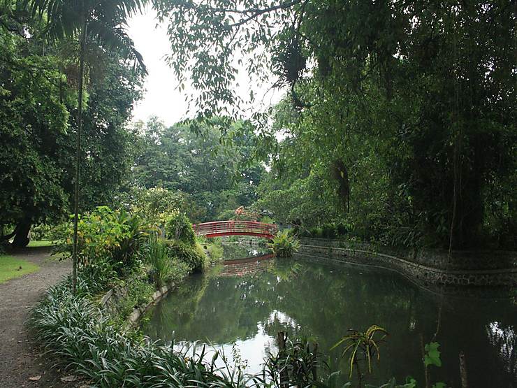 Jardin botanique (Kebun Raya)