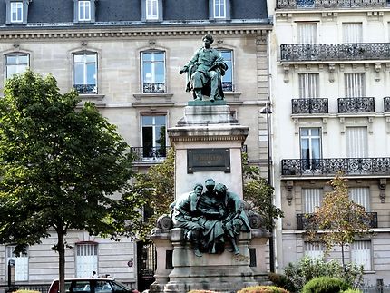 Monument Alexandre Dumas père  (1883)
