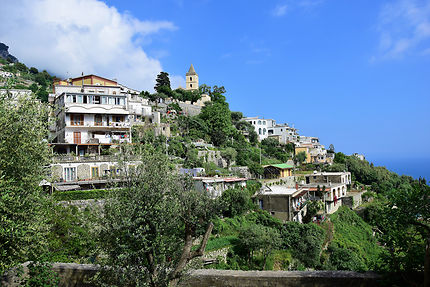 Le village de Montepertuso