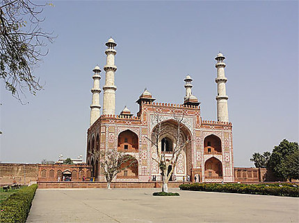 Sikandra - Akbar's Tomb 