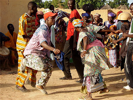 Une fête de village Une fête de village