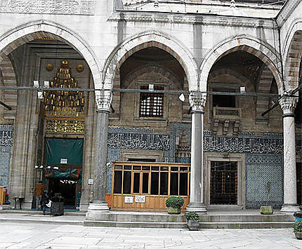 Cour intérieure de la Yeni Camii