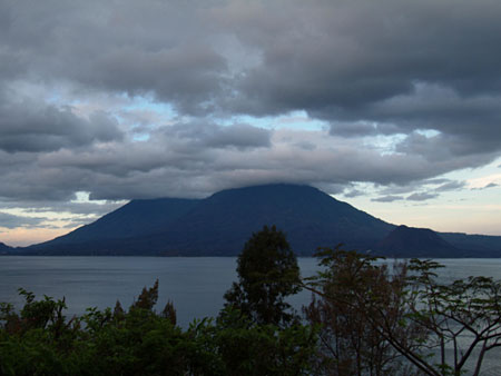Volcan Attitlan Volcan Attitlan