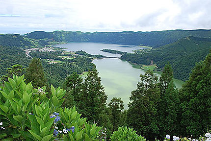 Lagoa Verde-Azul