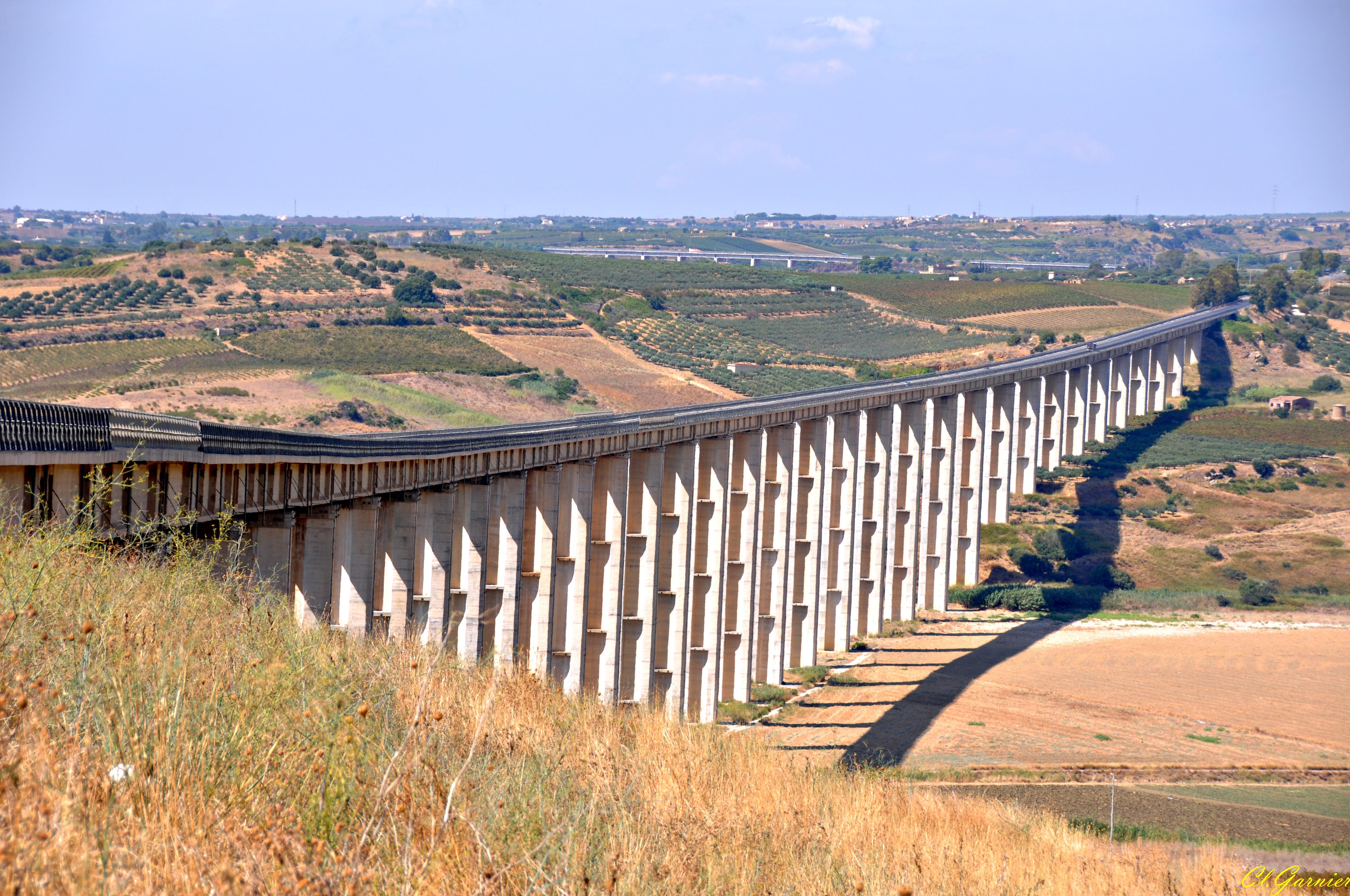 Viaduc - Vallée du Carboj Viaduc - Vallée du Carboj