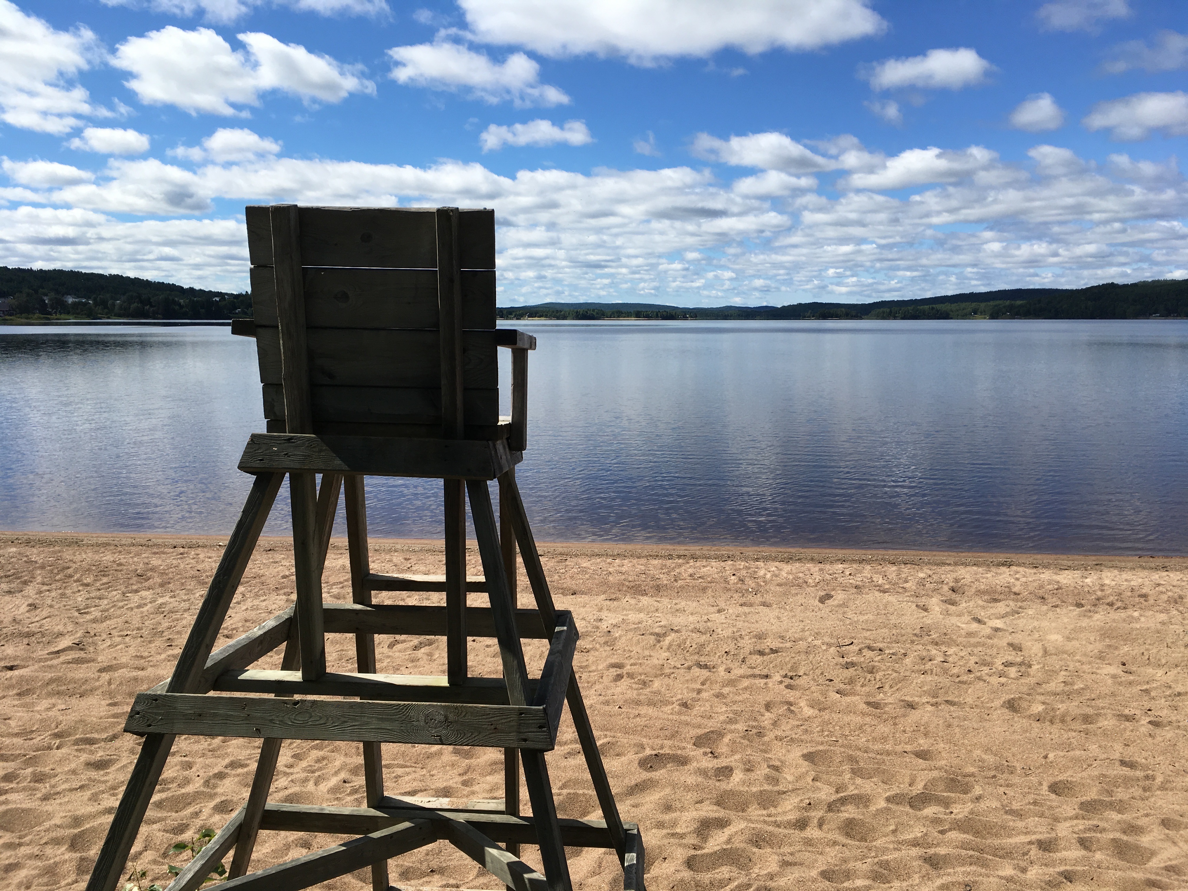 Matinée paisible au Lac Bouchette (Québec) Matinée paisible au Lac Bouchette (Québec)