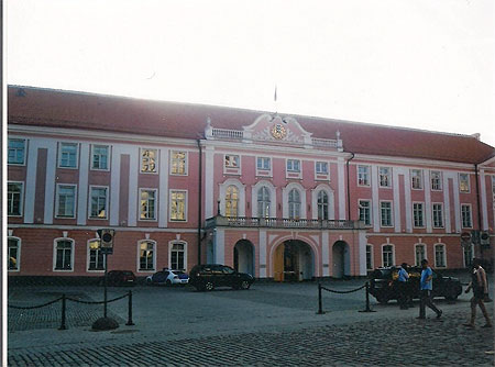 Façade du Château de Toompea Façade du Château de Toompea