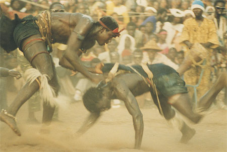 Combat en arène au village Combat en arène au village