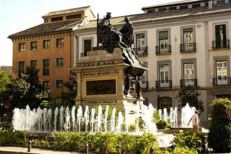 Plaza Isabel la Catolica - Myriam Religieux