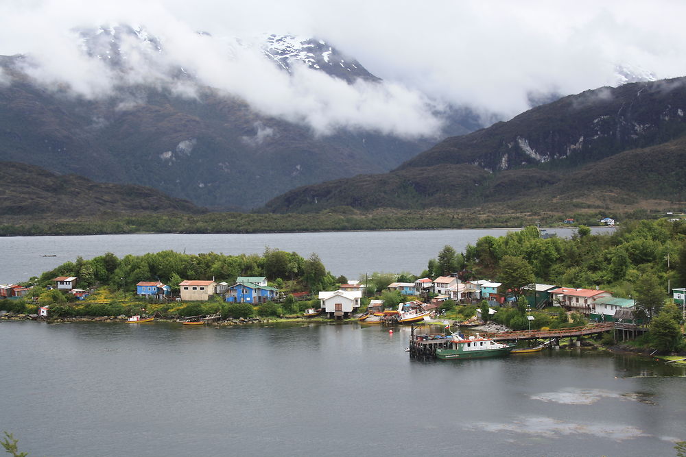 Puerto Edén