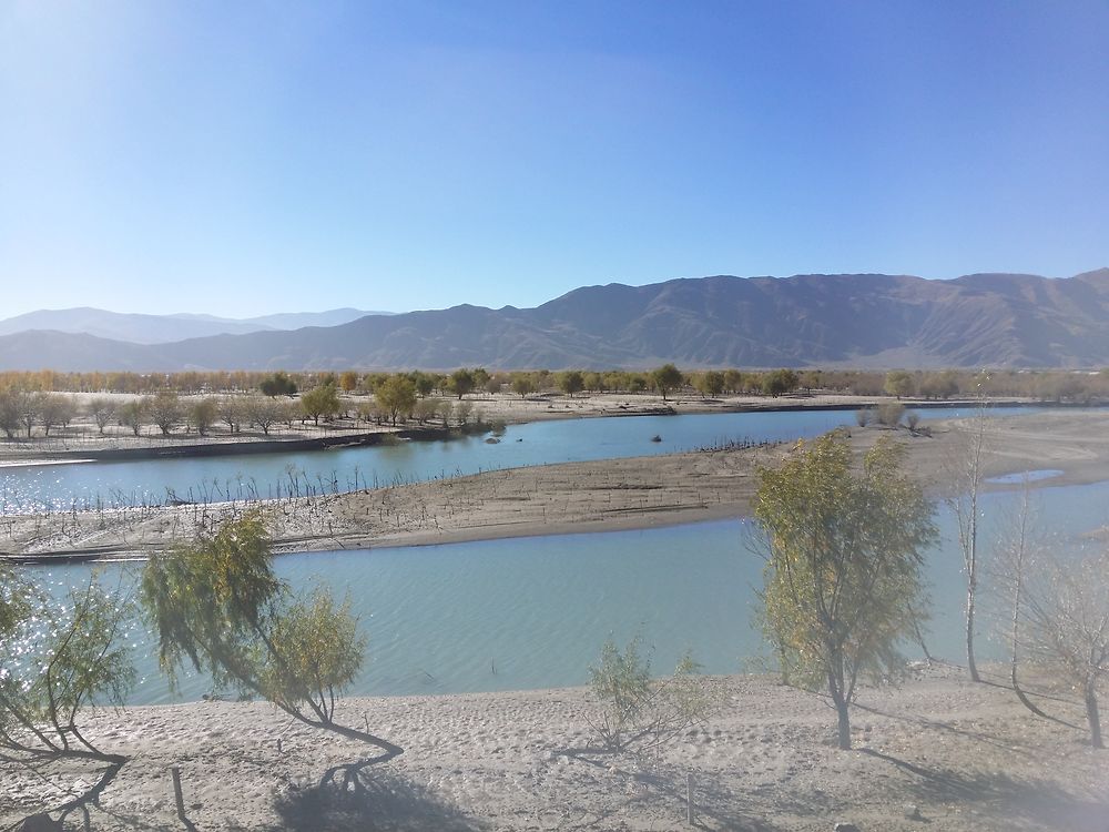 Le long du yarlung tsangpo