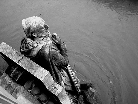 Le zouave du pont de l' Alma Le zouave du pont de l' Alma