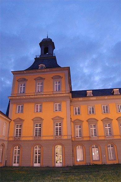 Université de Bonn Université de Bonn