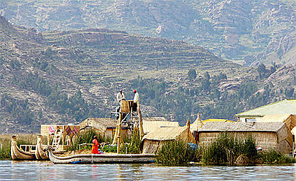 Les îles Uros sur le lac Titicaca