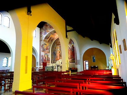 Nef Église Saint-François-d'Assise