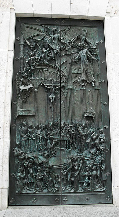 Almudena : porte de bronze Almudena : porte de bronze