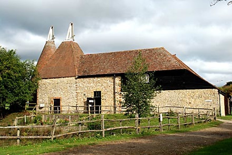 Fermes et oast houses, la campagne verte