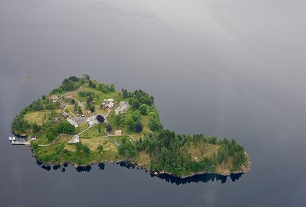 L'île aux 10 habitants