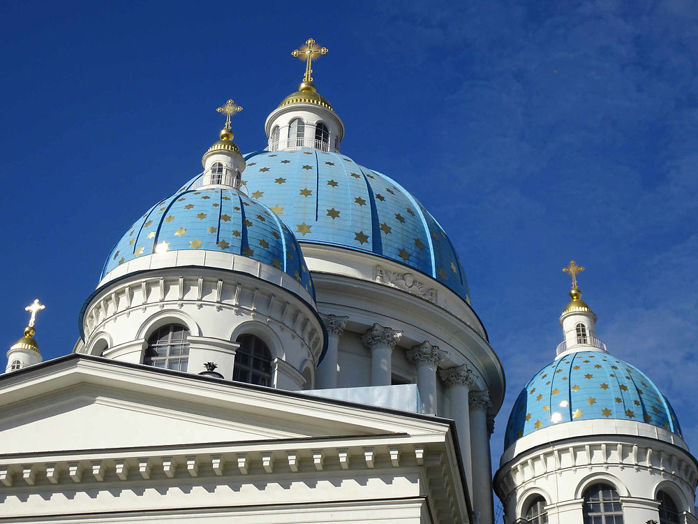 Cathédrale bleue comme le ciel