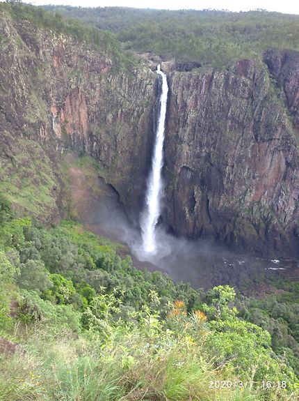 Wallaman falls