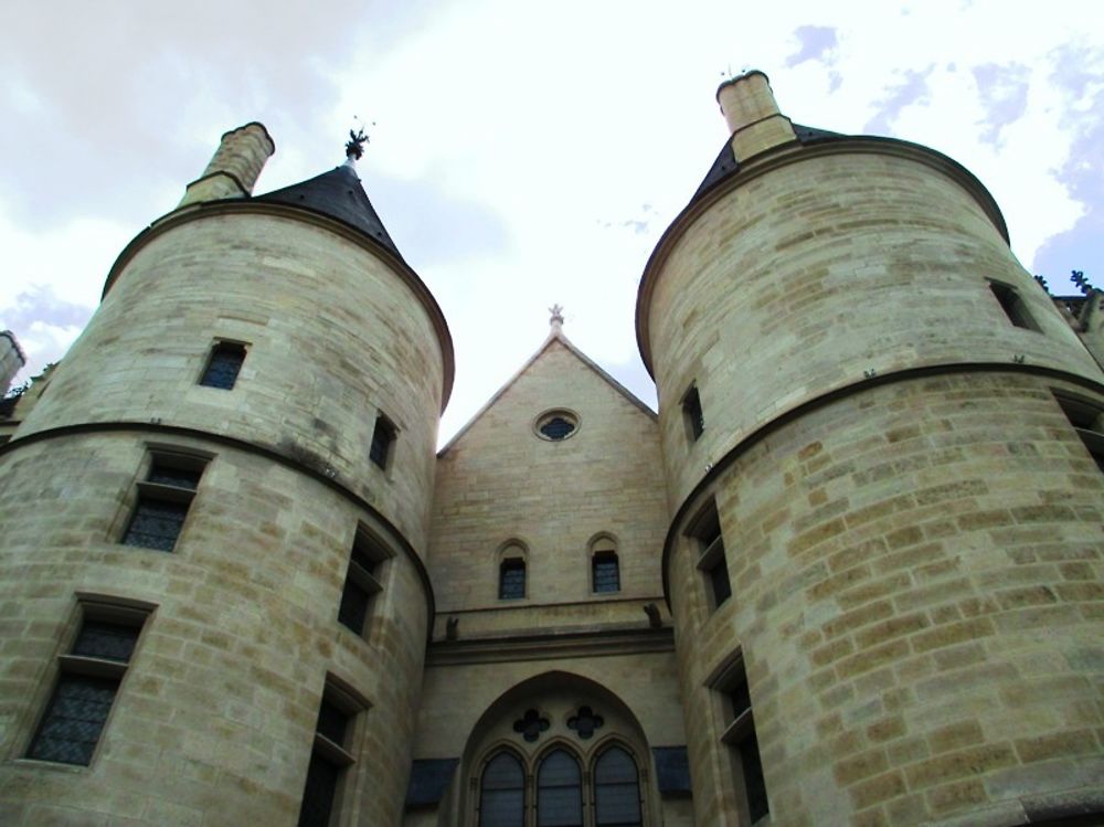 Les deux tours de la Conciergerie