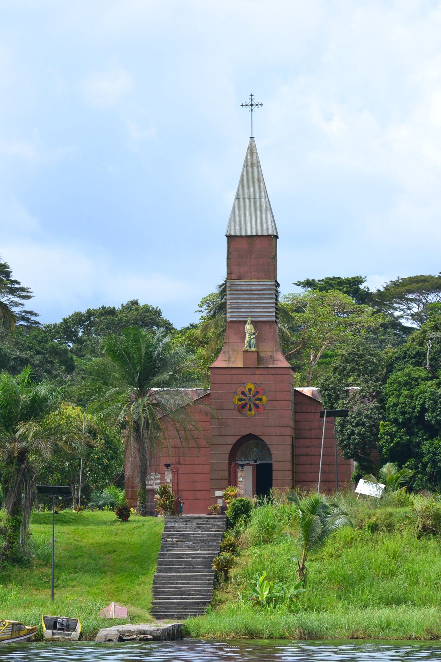 Eglise de la mission Sainte-Anne au Gabon