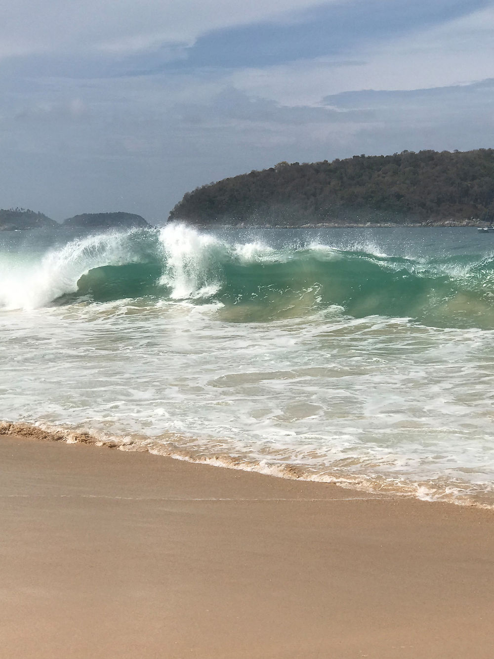 Vagues à Nai harn 