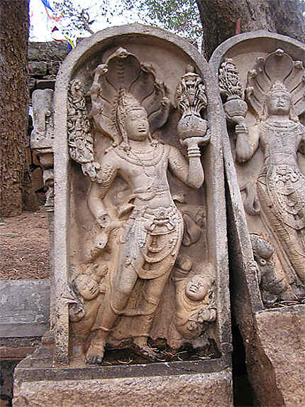 Anuradhapura, stèle