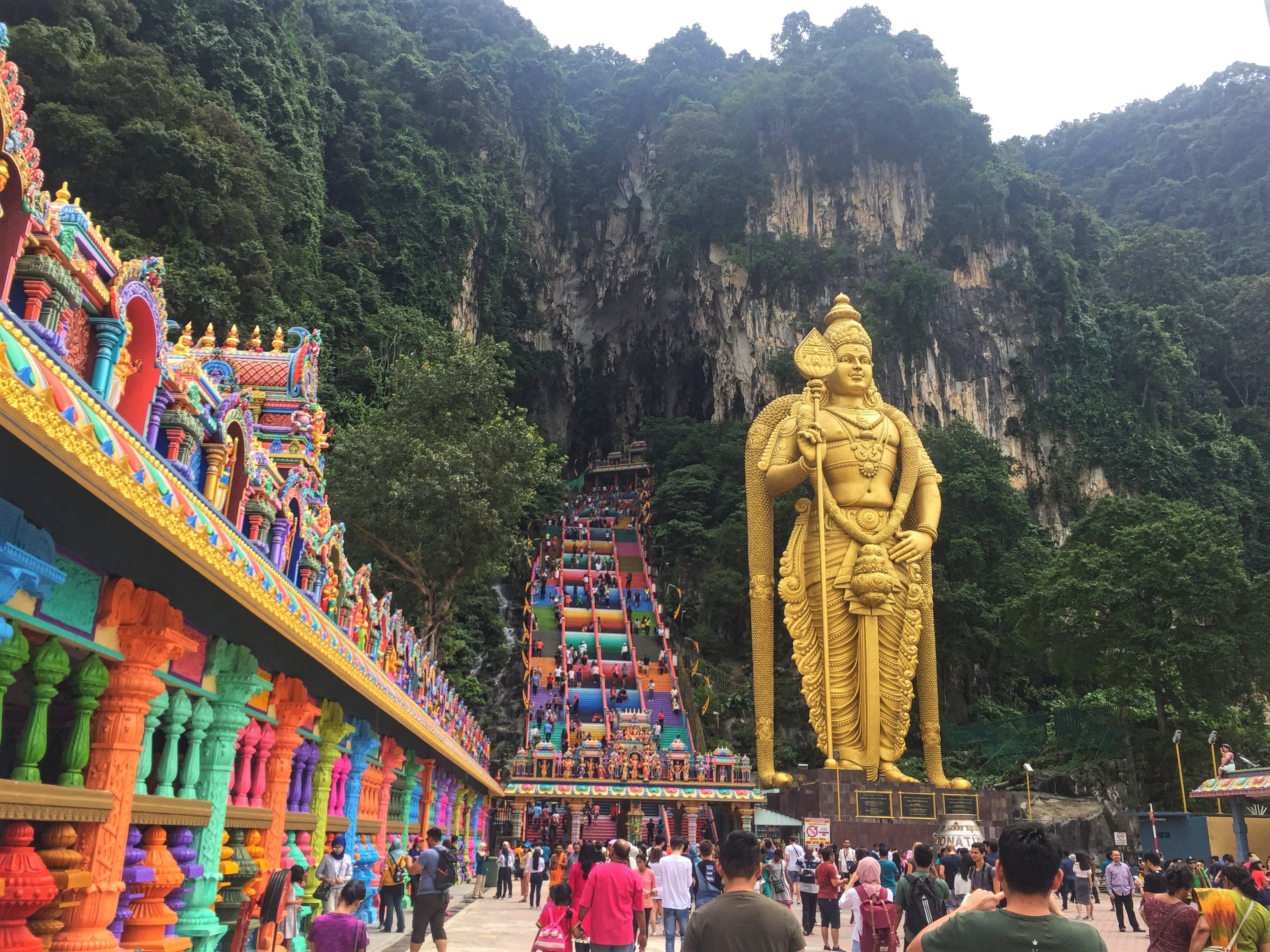 grottes-de-batu-temples-statues-batu-caves-kuala-lumpur