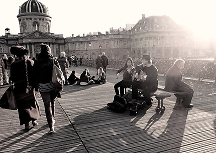 Paris en chanson...(sur le pont des Arts)