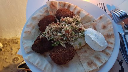 Falafel et tzatziki à Santorin