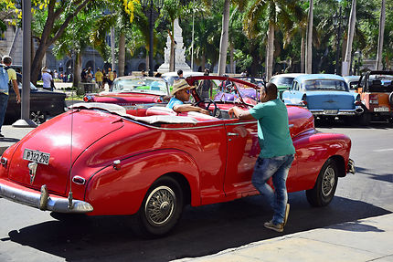 Vieille voiture de la Havane