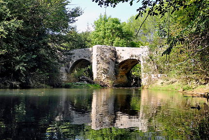Pont dit romain de Candumy à Cabasse