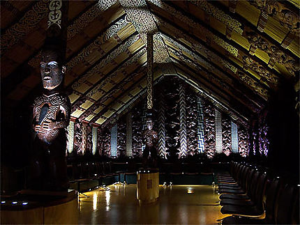 L'intérieur d'une maison Maori
