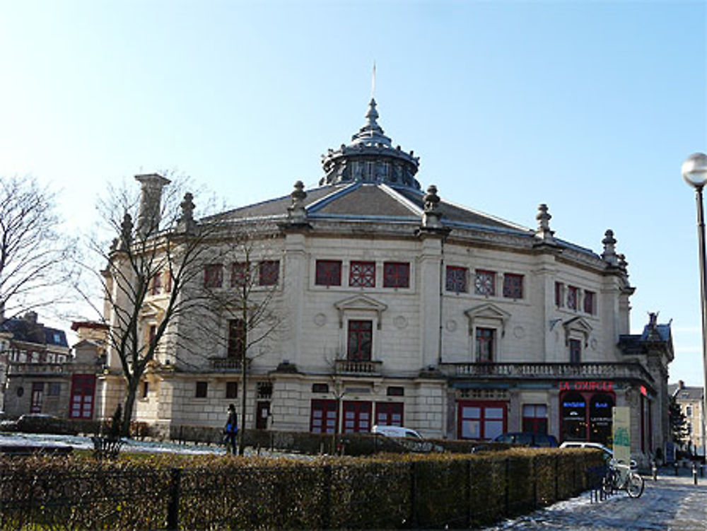 Le cirque Jules Verne