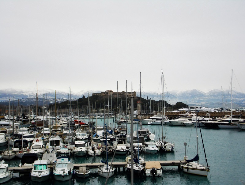 Le port d'Antibes Le port d'Antibes