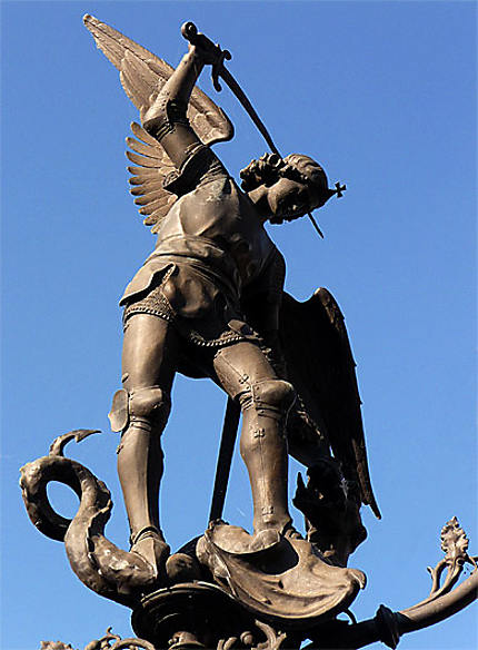 Statue, Pont St-Michel, Gand, Belgique