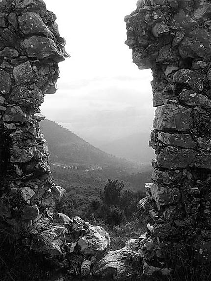 Ruines de Chateauneuf et beau paysage