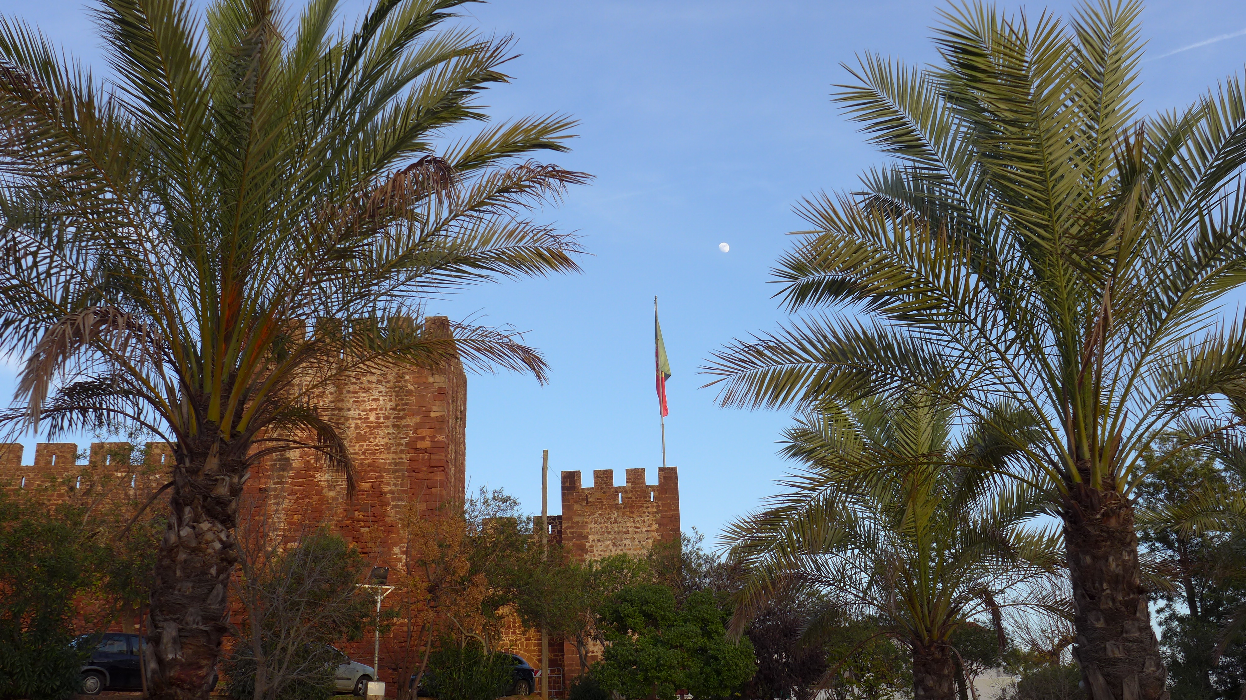 Château "Al Hamra" Château "Al Hamra"