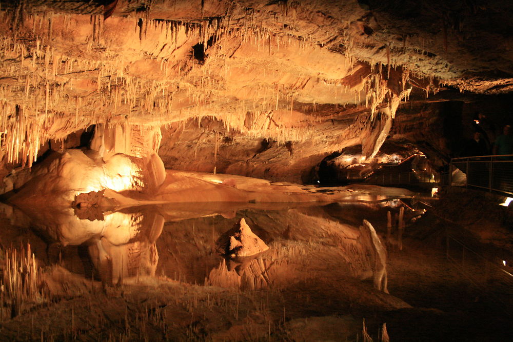 Grotte de Lacave