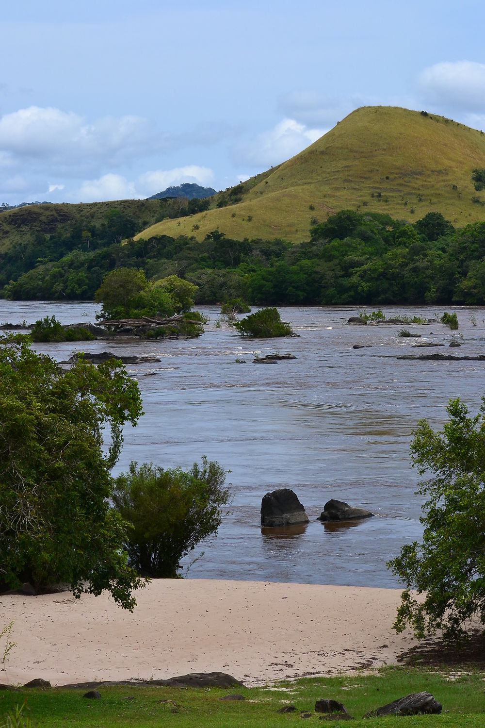 Vue sur l'Ogooué au Gabon