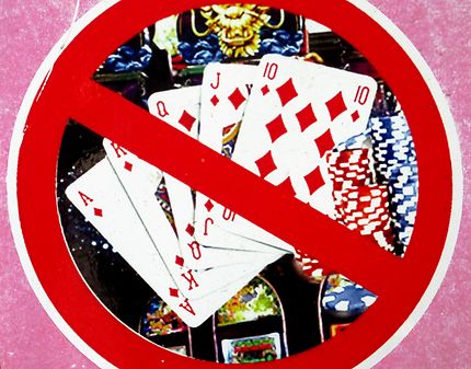 Panneau interdisant les jeux de cartes